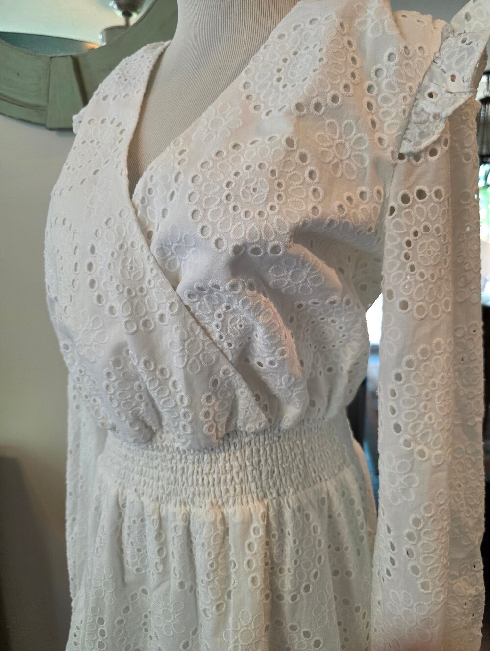 Lilly Pulitzer Size 10 White Eyelet Dress Cotton Lined Wedding Party Event - Picture 5 of 13